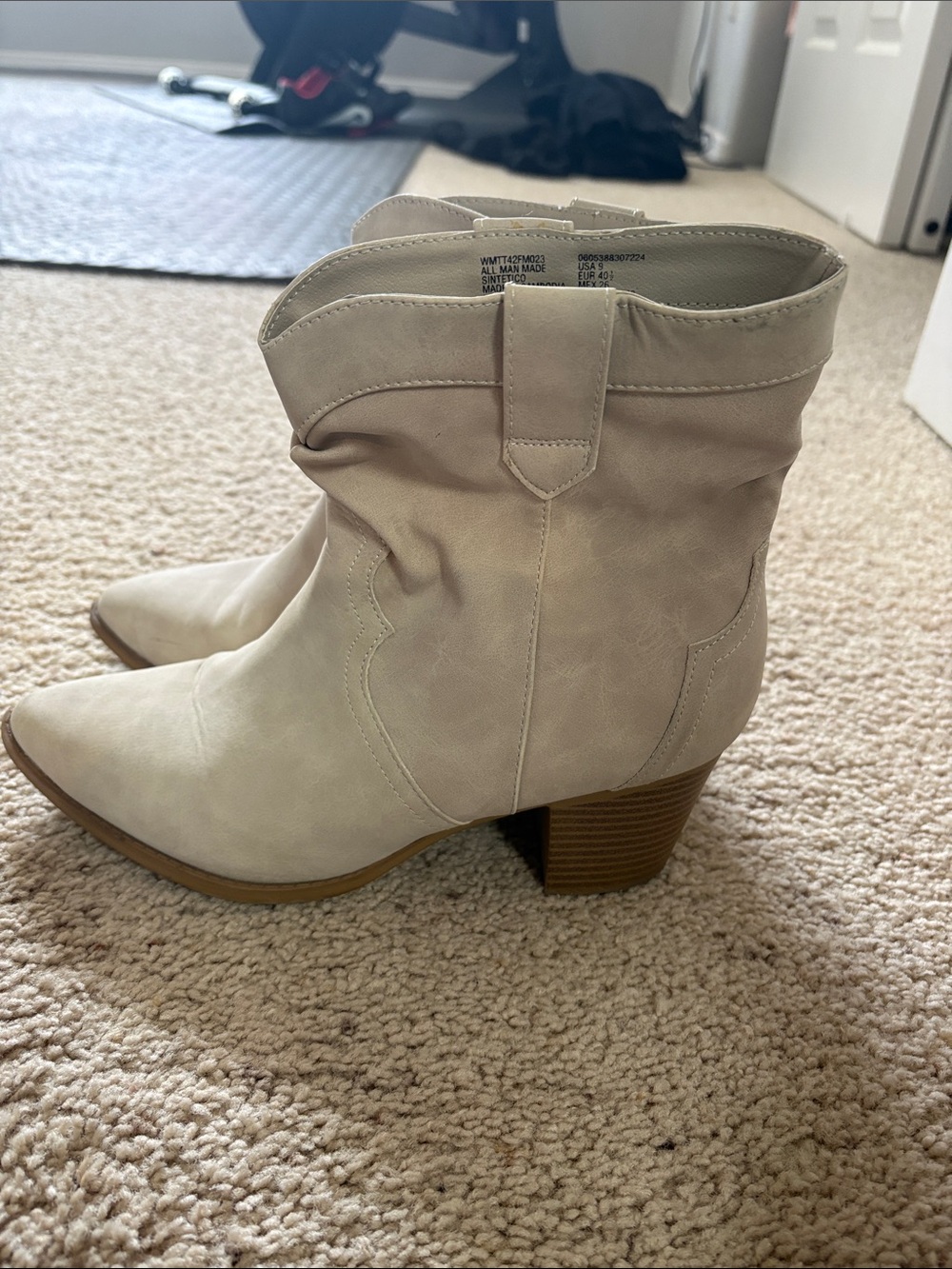 Women's Taupe Western Ankle Boots,Size 9 - Picture 2 of 5
